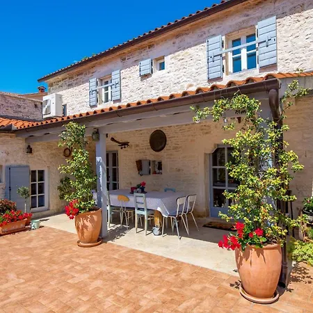 Villa Folirantica *